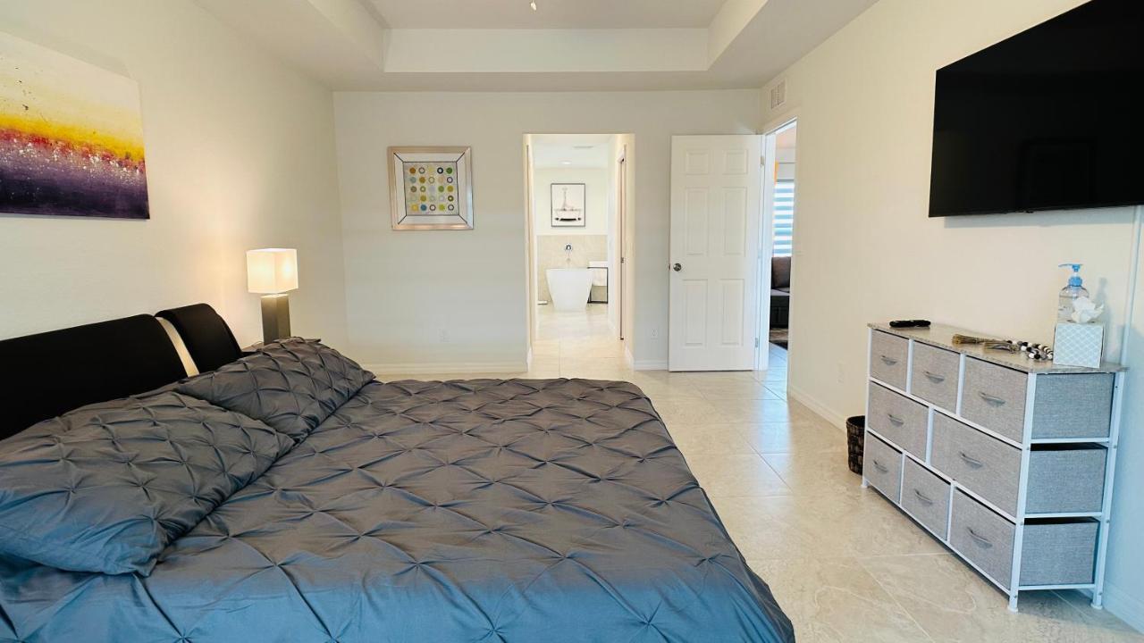 The Salt Life Get Away - Cape Coral, Florida 빌라 외부 사진